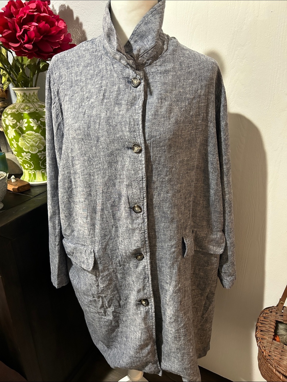 Zac & Rachel Heathered Blue/Grey Button-Front jacket or shirt dress.